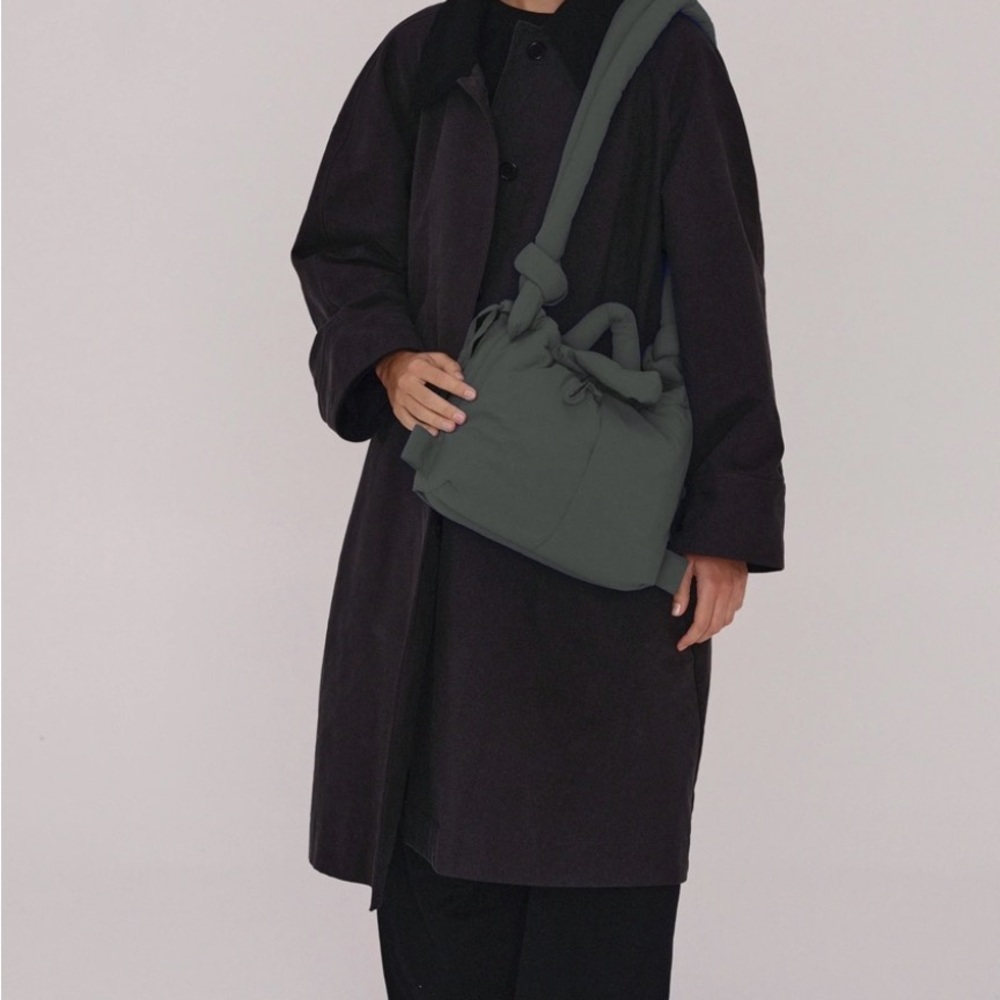Olend Quilted Shoulder Bag
